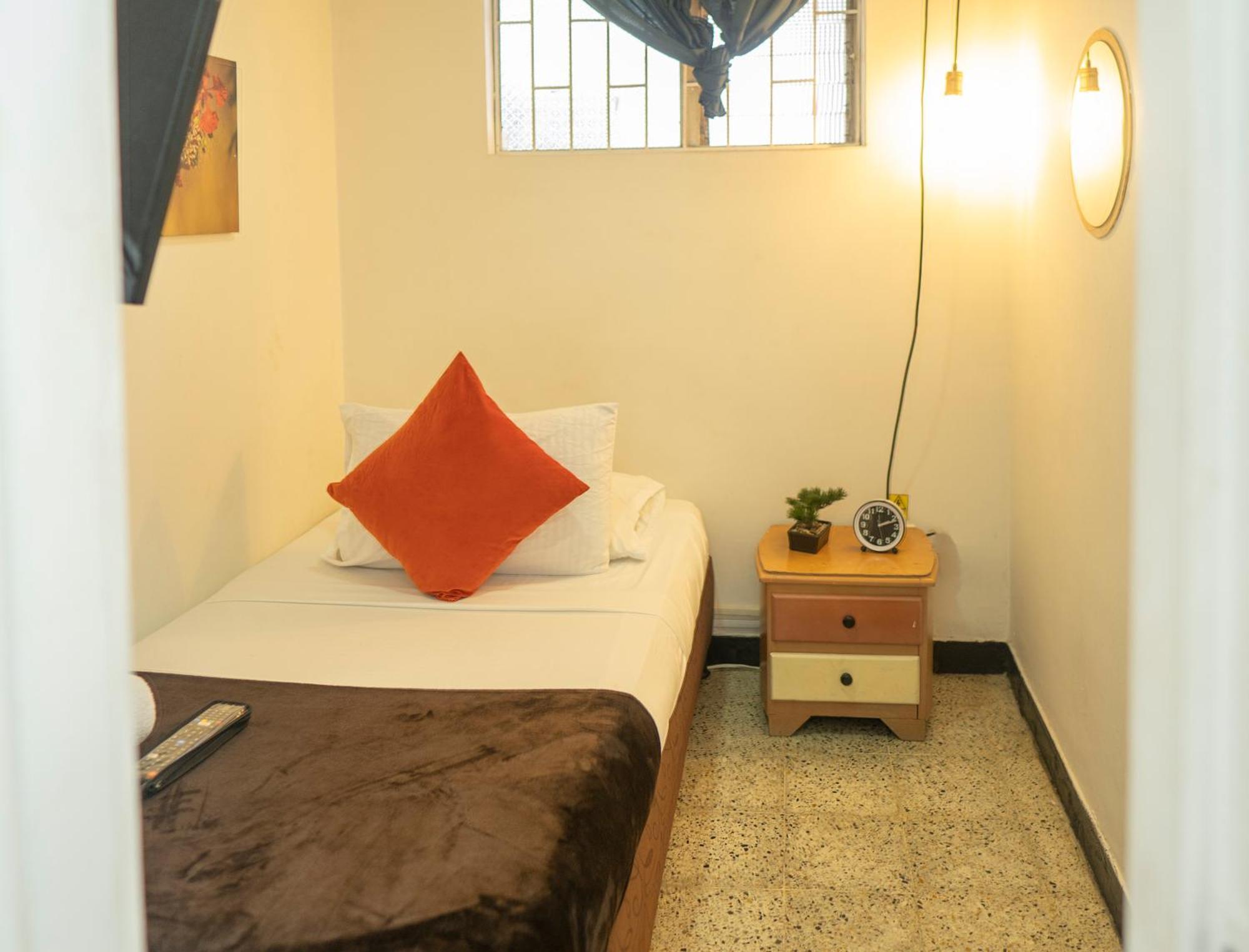 Africa House-Casa Hotel Laureles-La70 Medellín Eksteriør billede