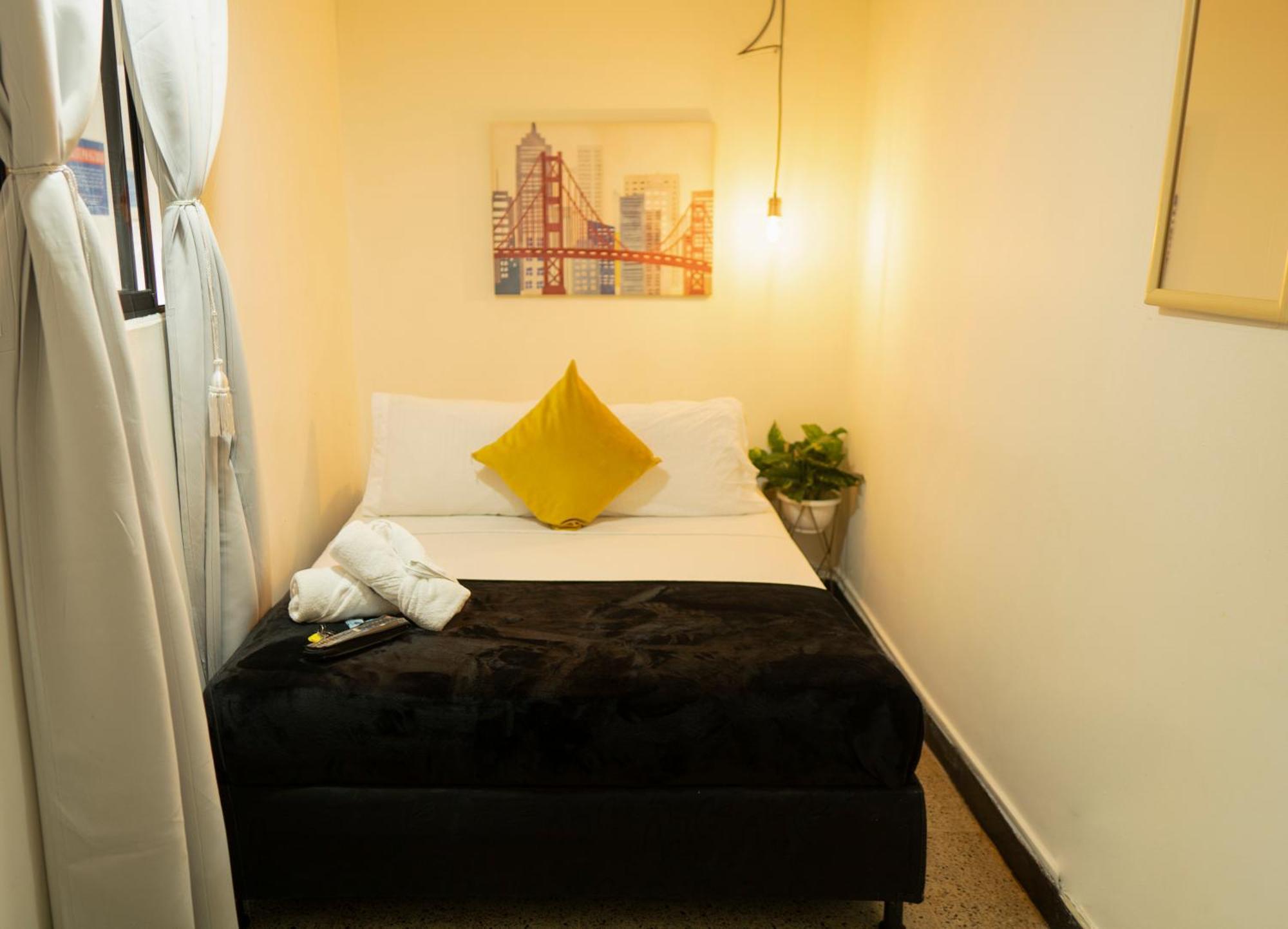 Africa House-Casa Hotel Laureles-La70 Medellín Eksteriør billede