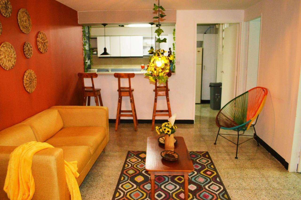 Africa House-Casa Hotel Laureles-La70 Medellín Eksteriør billede