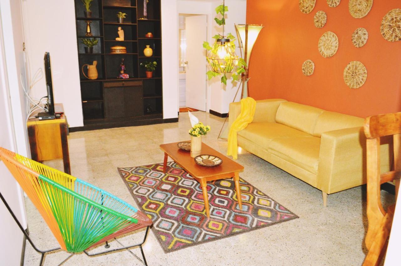 Africa House-Casa Hotel Laureles-La70 Medellín Eksteriør billede